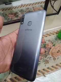 Infinix hot 8 lite