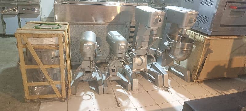 16 litter deep fryer+ chibdum we hve pizza oven fast food machinery 5