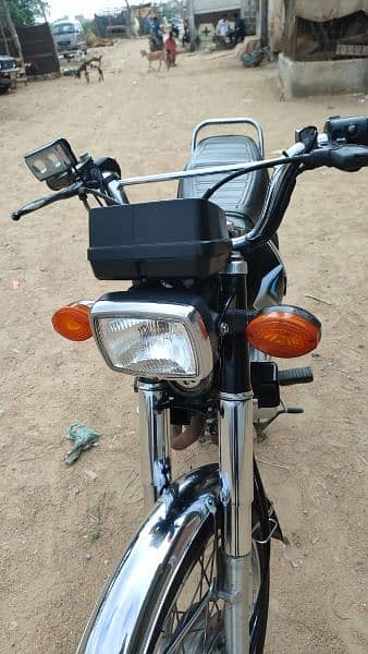 Honda CG 125 Model 2023 8