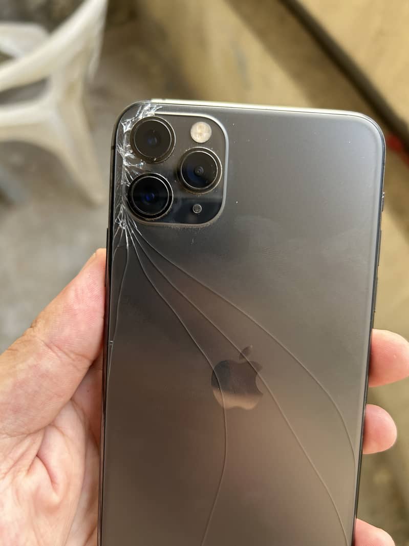 IPhone 11 Pro Max 256gb PTA approved 0