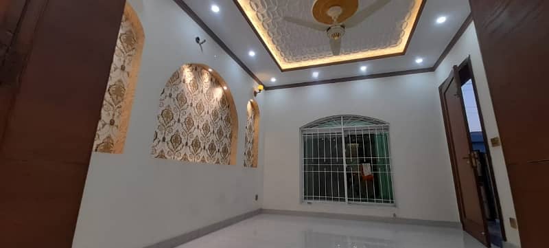 10 Marla Double Storey Brand New House In Central Park 13