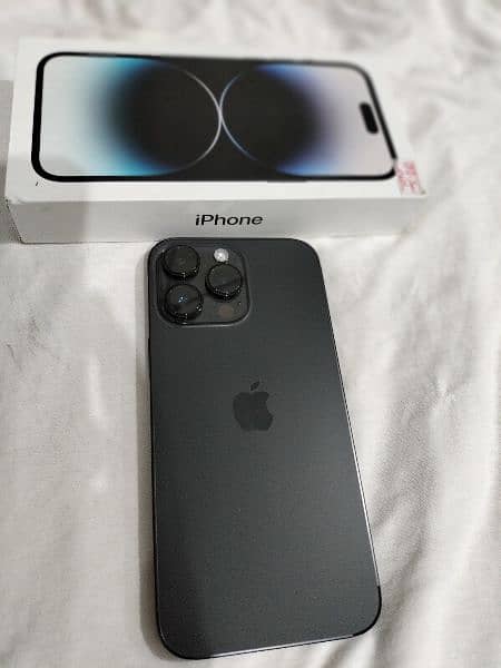 want to sell #iphone 14 pro Max JV 3