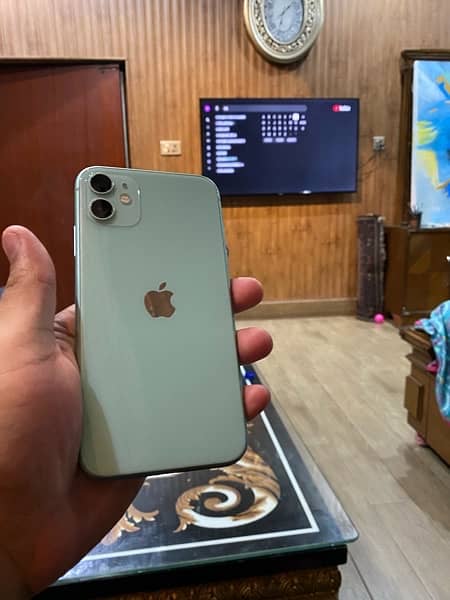 Iphone 11 pta approved factory unlocked with box 3