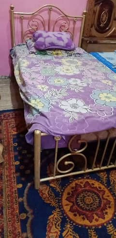 Iron Single bed good condition 9k and mattress k price alag hai 9k