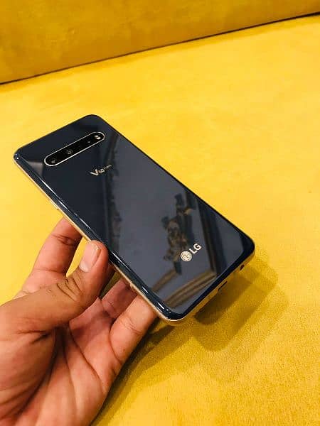 LG V60 thinq 5g 1