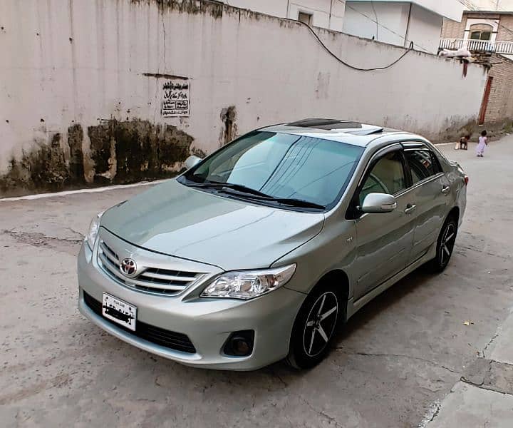 Toyota Corolla Altis 2010 SR full option excellent condition 4