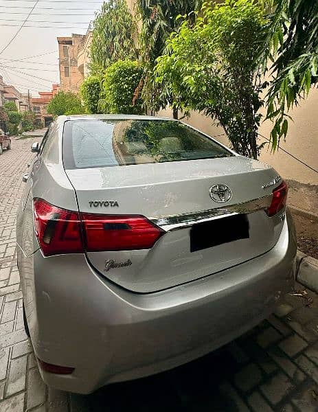 Toyota Altis Grande 2016 1