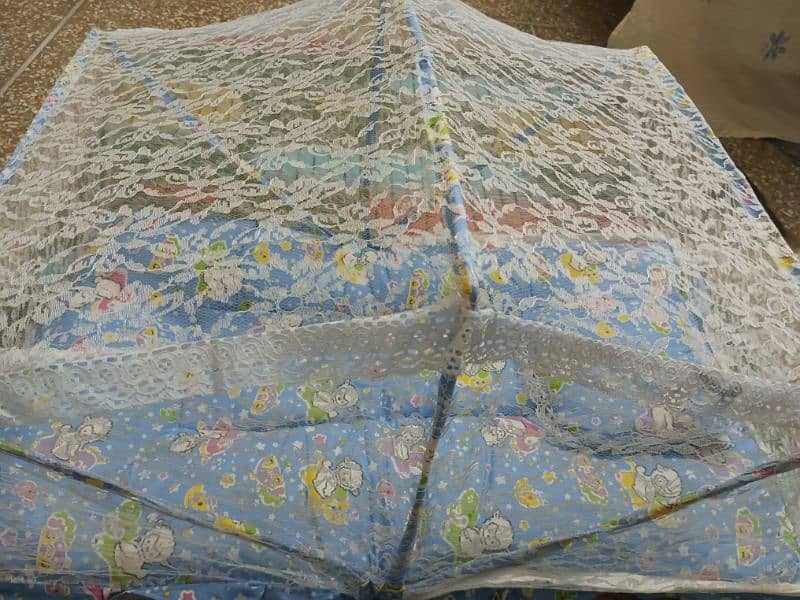 Mosquito net bed 2