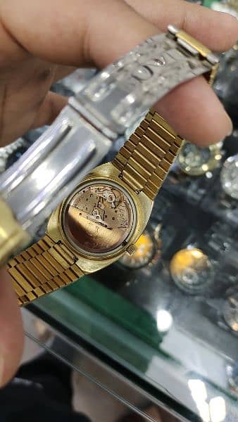 Vintage Omega semester 1980s gold 6