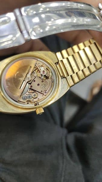 Vintage Omega semester 1980s gold 7