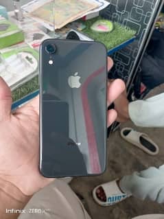 I phone xr sim Locked 0