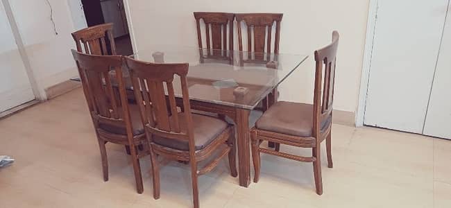 just 6 months used 6 chair dining table