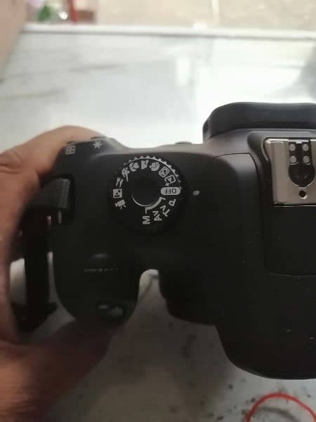 Dslr camera 4000 D 8