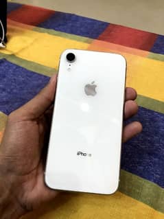 Iphone Xr factory unlock LLA 64gb