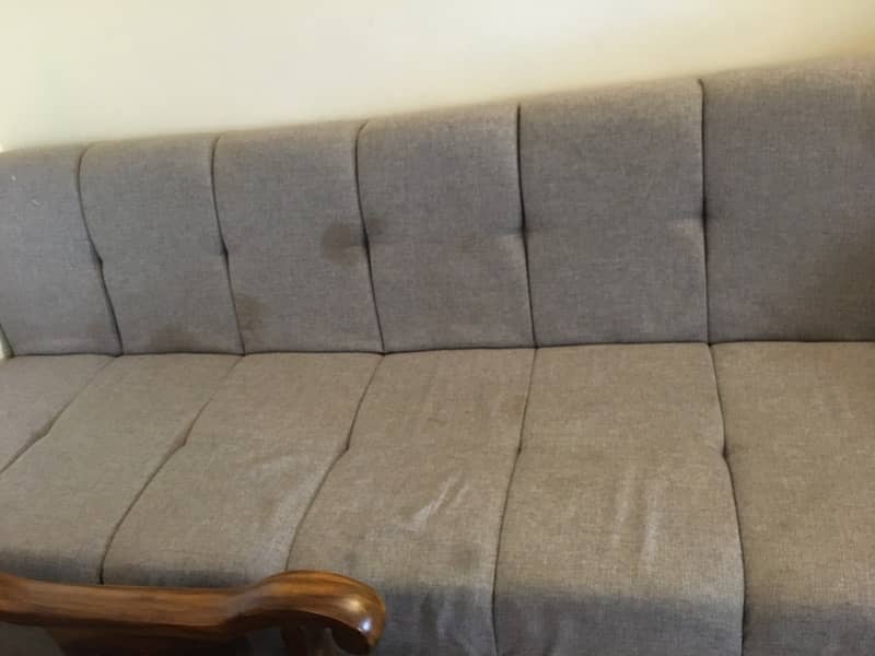 Sofa cumbed 2