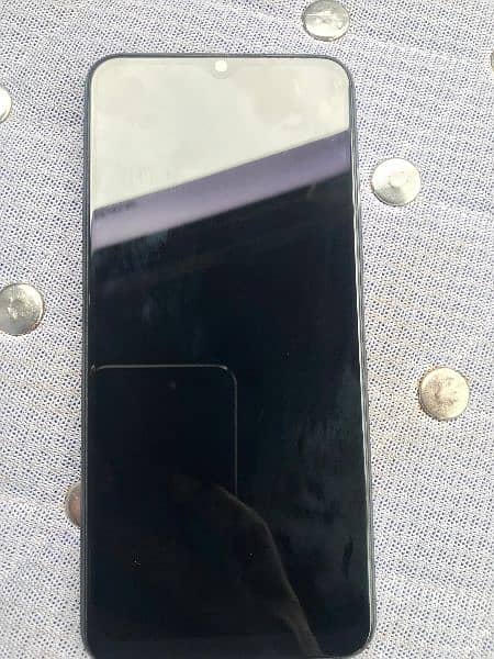 Vivo y21t   4/128 urgent sale 2