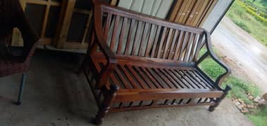 use sofa and good condition talli wood