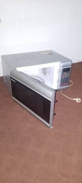 New condition fully Touch system Electrical Microwave Oven for sale. 11