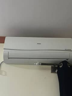 Haier 1.5 ton Dc Inverter heat and cool