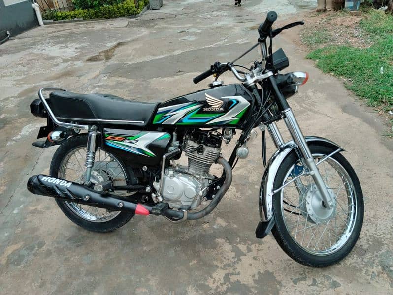 Honda CG125 Model 2023 Registered All Punjab Biomatric Available 15