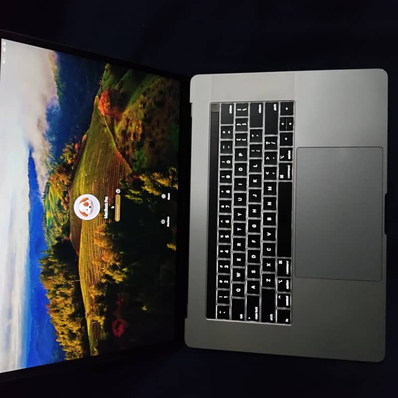 MacBook Pro 2019 Core i9 32/1TB Slightly Used For Sale 0