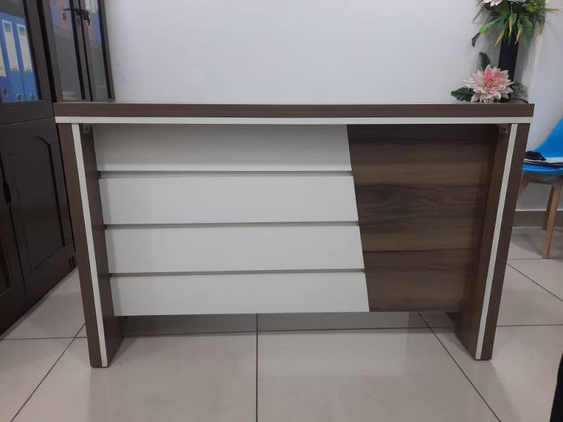 Study / Office Table 0