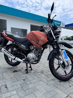 Yamaha YBR125G Matt Orange