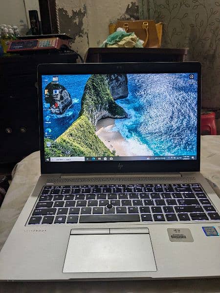 HP Elitebook 840 G5 8GB Ram/256SSD 0