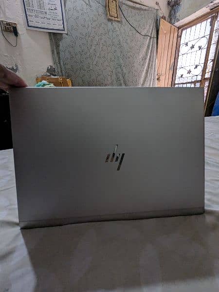 HP Elitebook 840 G5 8GB Ram/256SSD 8