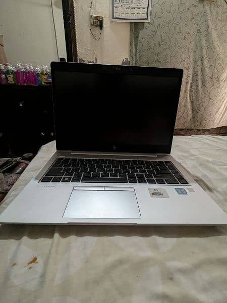 HP Elitebook 840 G5 8GB Ram/256SSD 11