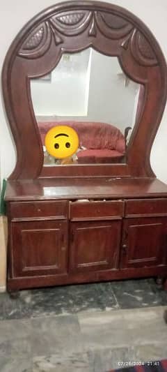 Dressing table Urgent sale contact # 03009125294