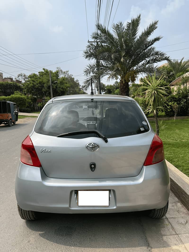 Toyota Vitz 2006 (1.3) 1