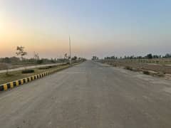 10 Marla Residential Plot Near Park in K Block LDA City 0