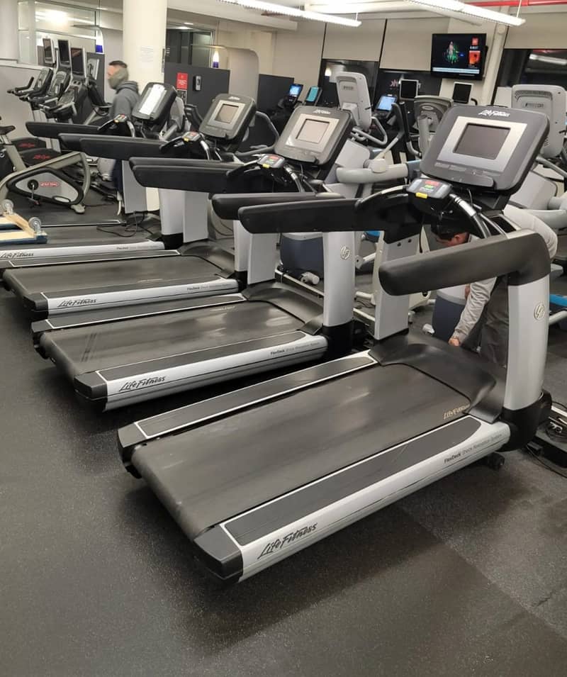 USED&NEW|TREADMILLS|USA IMPORT|PRECOR|LIFEFITNESS|ELECTRIC RUNNING 3