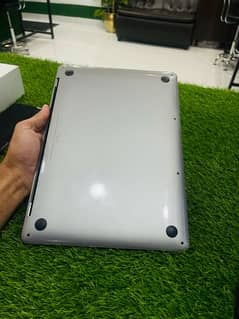 Macbook Pro 2020 Core i5 8Gb Ram 256Gb Ssd 13”inch