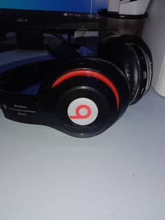 Beats Audio Wireless Headphones