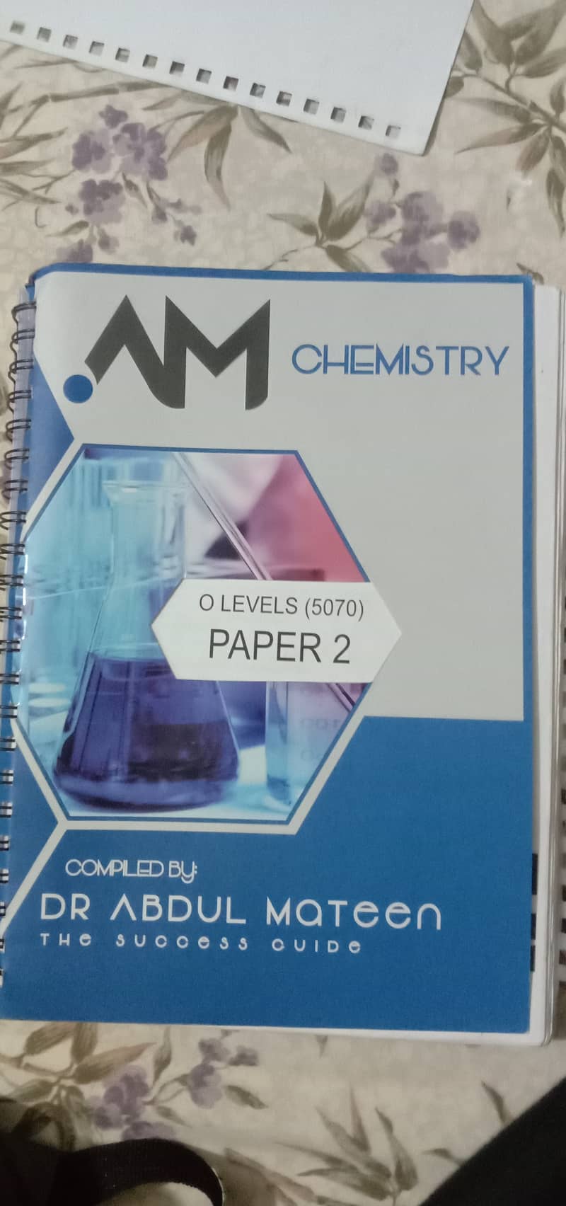 Olevels CHeMISTRY  Yearly Past paper | Paper 1,2,4 t in good condition 3