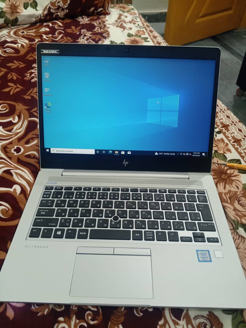 Core i5 7th generation elitebook 830 G58gbRAM 3