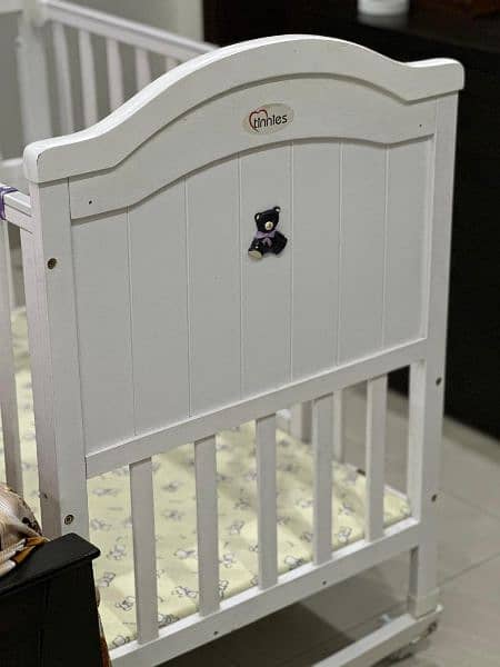 tinnies Baby Cot / Baby Bed 5