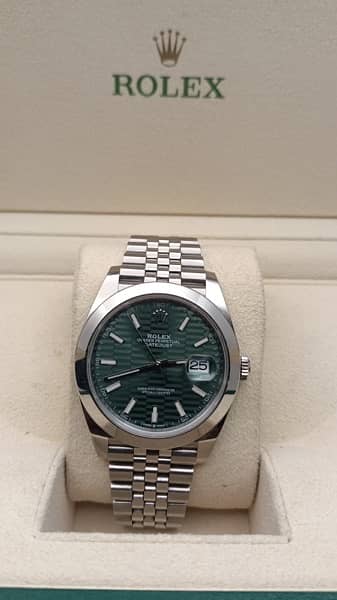 PURCHASE USED WATCHE Rolex Cartier Omega Hublot Chopard Tag Heuer 4