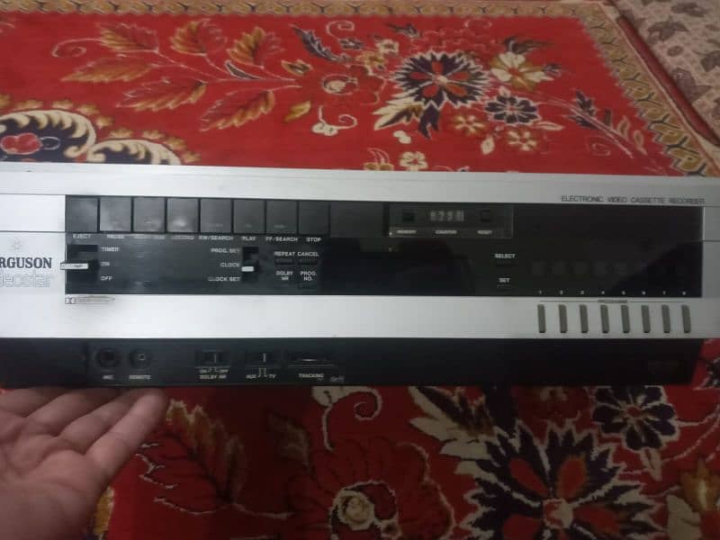 fourgosan vcr modal 1980 ok and new condition 3