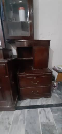 2 Wooden Side Tables