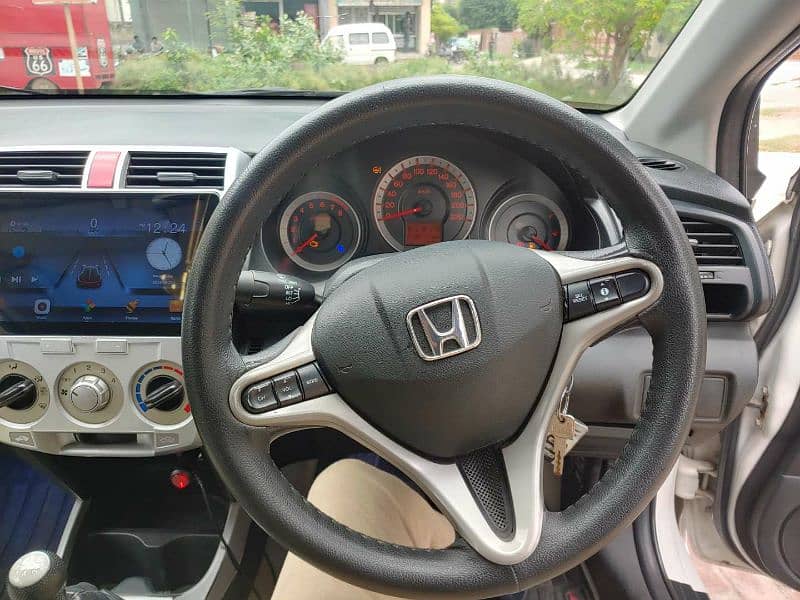 Honda City I-VTEC 1.3 8