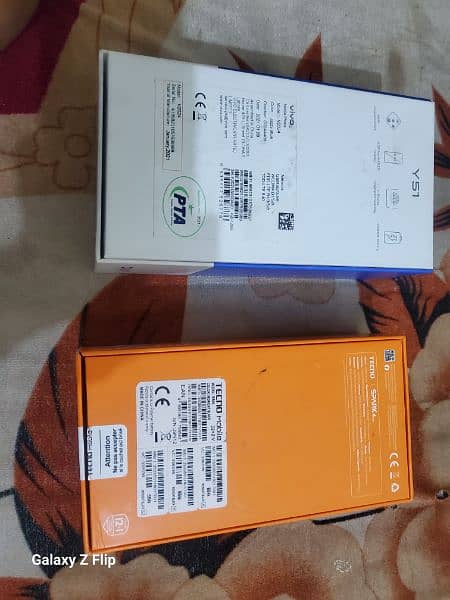 Urgent sell y51 and spark 4 lite box only boxes 1