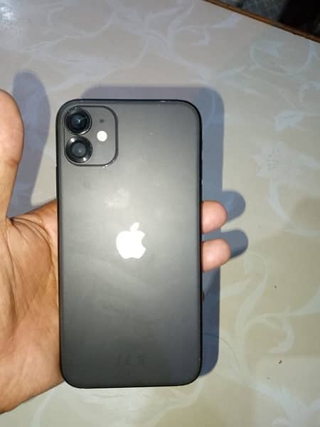 iPhone 11 64 gb Pta approved 8