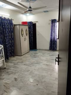 *Apartment For Rent In PECHS BLOCK 2 BACKSIDE OF KASHEES. *