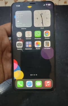 iphone xsmax (with Company offical warranty)