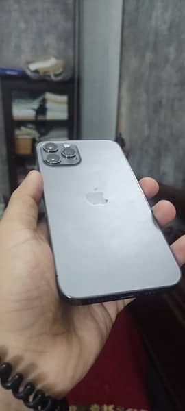 iphone 12 pro 2