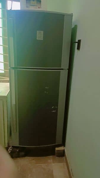 fridge Dawlance 4