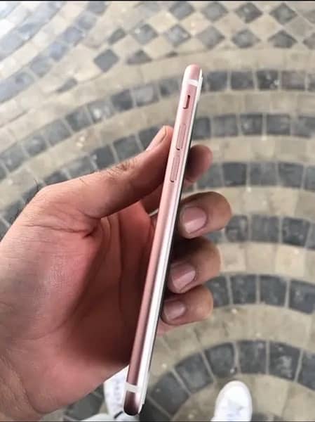 Iphone 7 32 GB 4